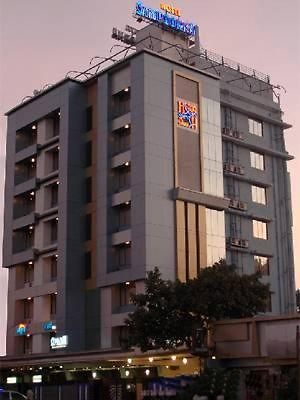Hotel Sampoorna Mumbai Exteriör bild
